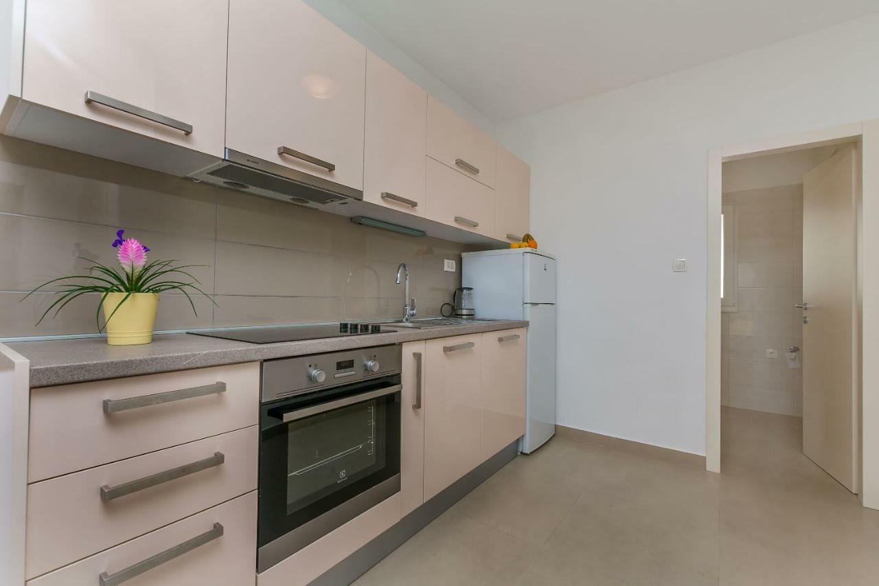 Apartments Villa Aquamarine Дуче Екстер'єр фото