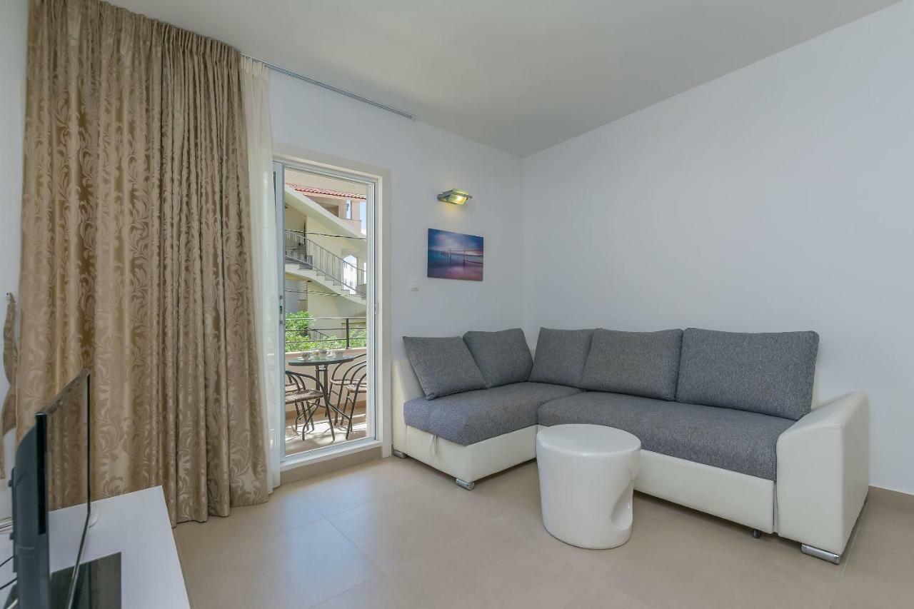 Apartments Villa Aquamarine Дуче Екстер'єр фото