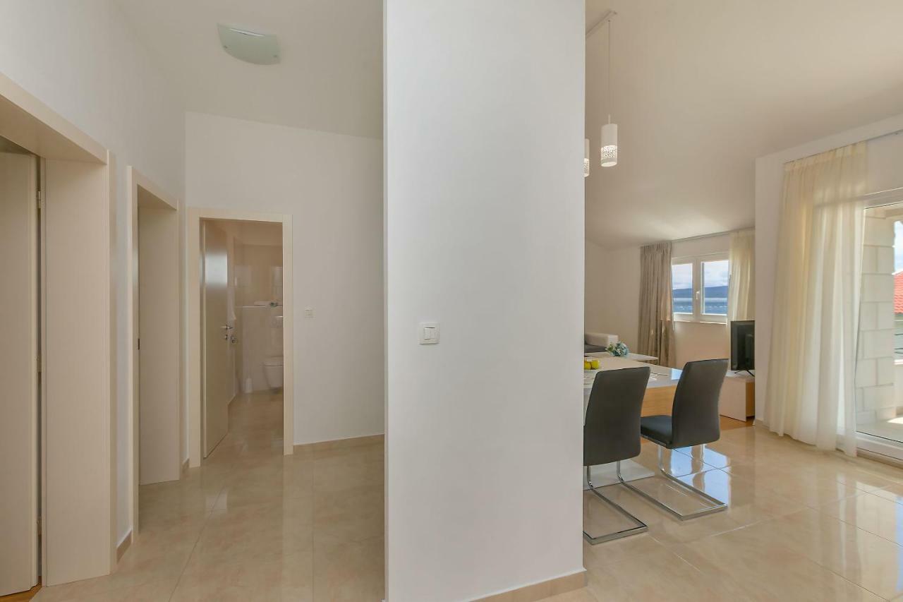Apartments Villa Aquamarine Дуче Екстер'єр фото